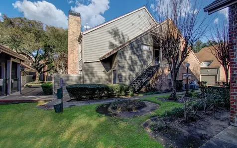 6601 Sands Point Drive 34 Houston TX 77074