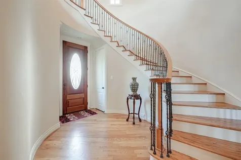 4623 Laurel Street Bellaire TX 77401
