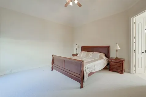 4623 Laurel Street Bellaire TX 77401