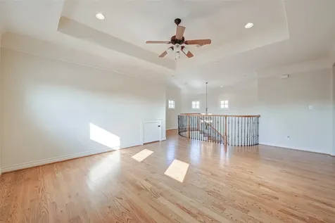4623 Laurel Street Bellaire TX 77401