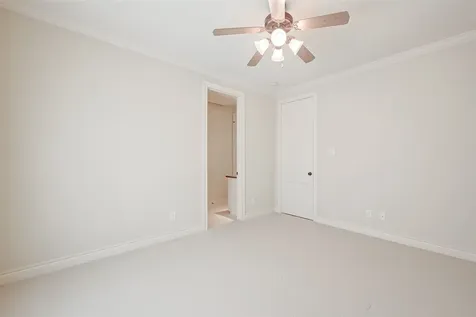 4623 Laurel Street Bellaire TX 77401