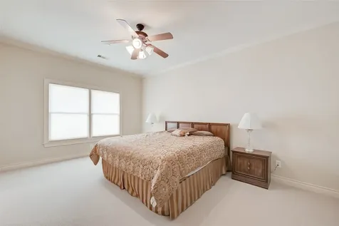 4623 Laurel Street Bellaire TX 77401