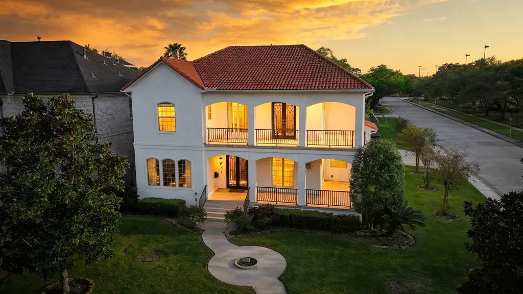 3767 Bellefontaine Street Houston TX 77025