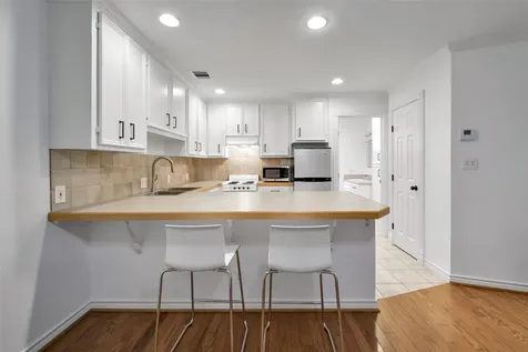 520 W 15th Street Houston TX 77008