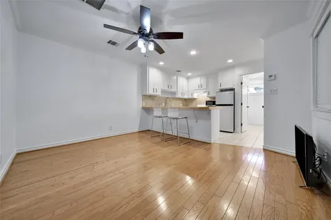 520 W 15th Street Houston TX 77008