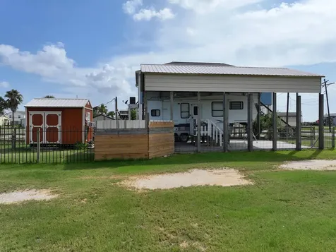 1308 Quarles Avenue Port Bolivar TX 77650