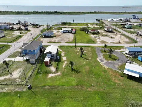 1308 Quarles Avenue Port Bolivar TX 77650
