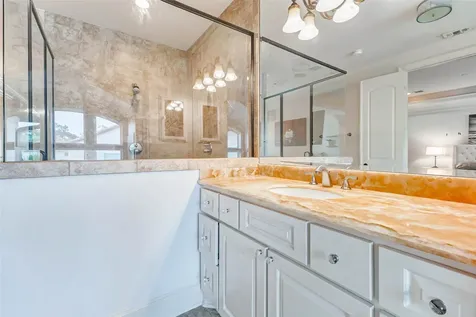 5410 Valerie Street Bellaire TX 77401