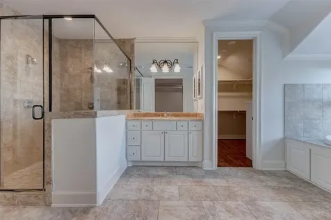 5410 Valerie Street Bellaire TX 77401