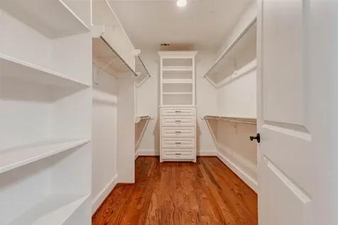 5410 Valerie Street Bellaire TX 77401