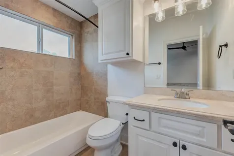 5410 Valerie Street Bellaire TX 77401