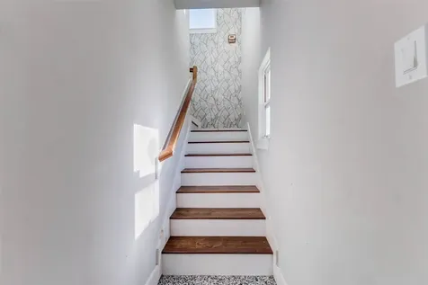 5410 Valerie Street Bellaire TX 77401
