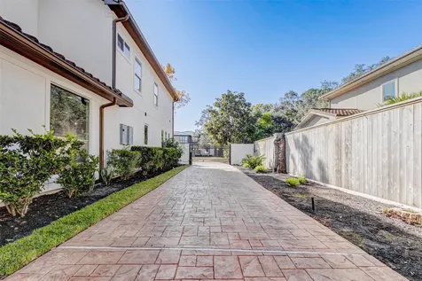 5410 Valerie Street Bellaire TX 77401