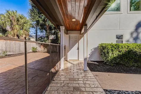 5410 Valerie Street Bellaire TX 77401