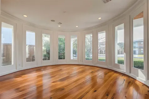 5410 Valerie Street Bellaire TX 77401
