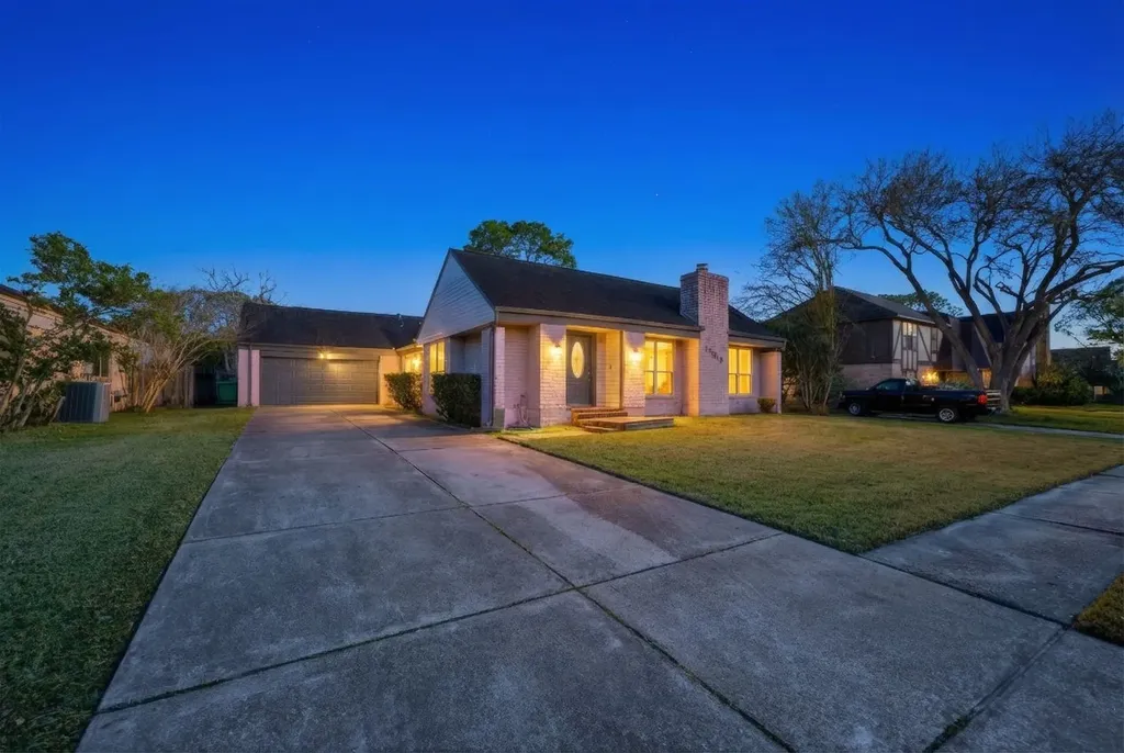 15019 Pearhaven Drive Houston TX 77062