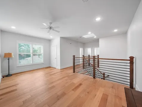812 E 24th Street Houston TX 77009