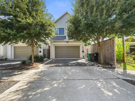 812 E 24th Street Houston TX 77009