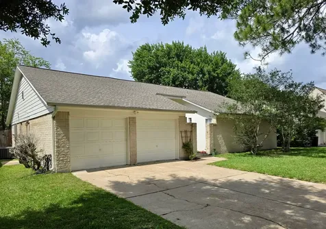 16007 Mill Point Drive Houston TX 77059