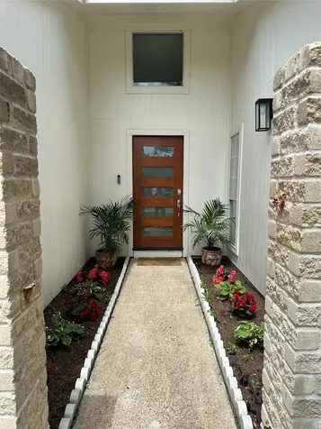 16007 Mill Point Drive Houston TX 77059