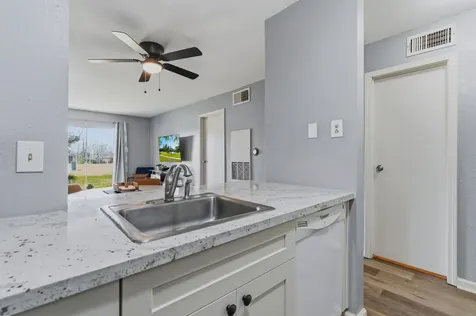13151 Walden Road, Unit 127 Montgomery TX 77356