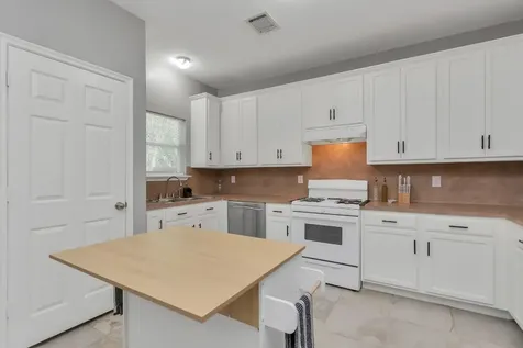 5822 Santa Bernadetta Houston TX 77017