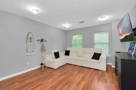 5822 Santa Bernadetta Houston TX 77017