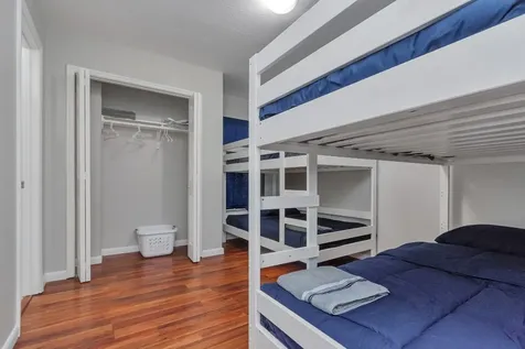 5822 Santa Bernadetta Houston TX 77017