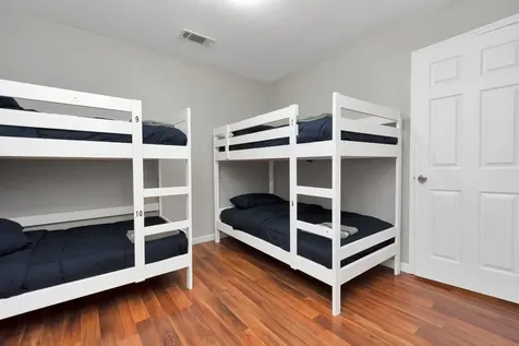 5822 Santa Bernadetta Houston TX 77017