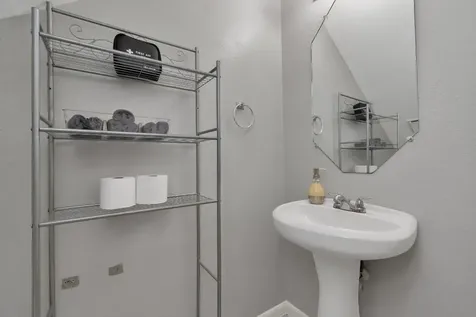 5822 Santa Bernadetta Houston TX 77017