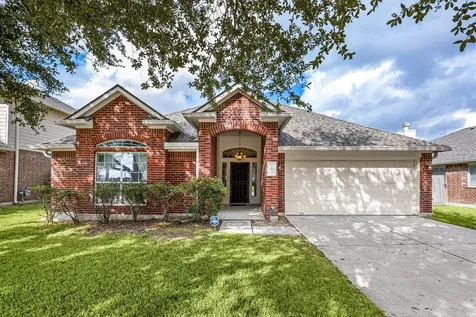 3012 Kings Isle Lane Dickinson TX 77539