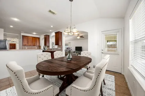 3012 Kings Isle Lane Dickinson TX 77539