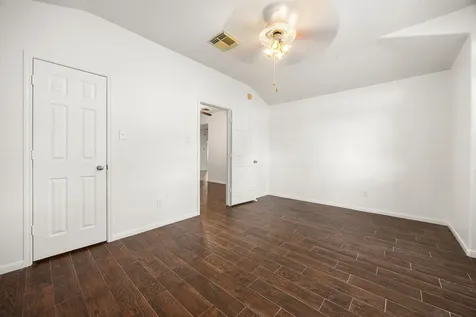 3012 Kings Isle Lane Dickinson TX 77539