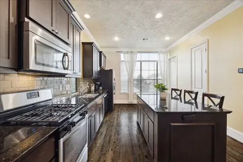1110 W 25th Street Houston TX 77008