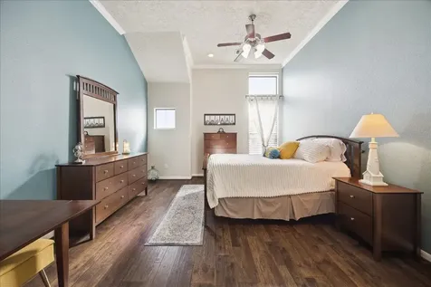 1110 W 25th Street Houston TX 77008