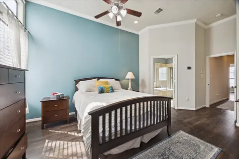 1110 W 25th Street Houston TX 77008
