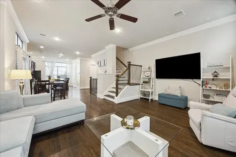 1110 W 25th Street Houston TX 77008