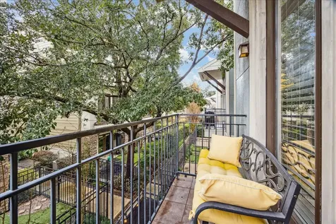 1110 W 25th Street Houston TX 77008