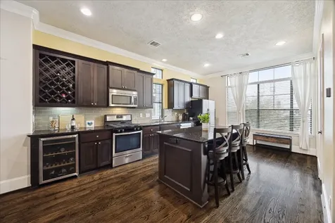 1110 W 25th Street Houston TX 77008