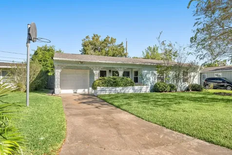 108 Bonita Avenue Galveston TX 77550
