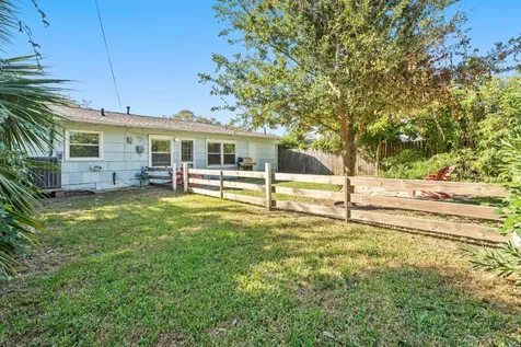 108 Bonita Avenue Galveston TX 77550