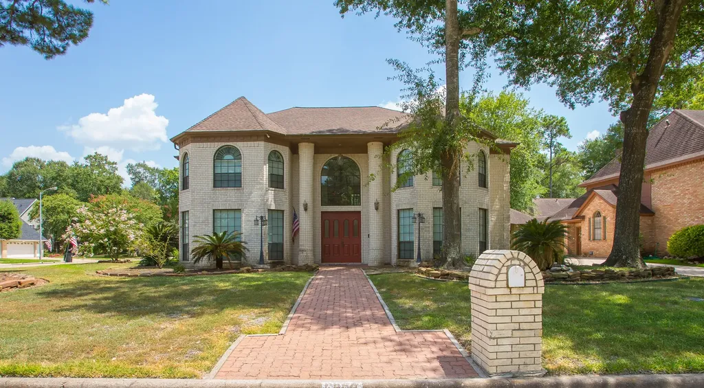 6803 Walton Heath Drive Houston TX 77069