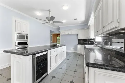 6803 Walton Heath Drive Houston TX 77069