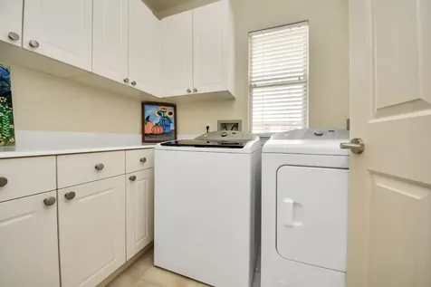 825 Rosine Street Houston TX 77019