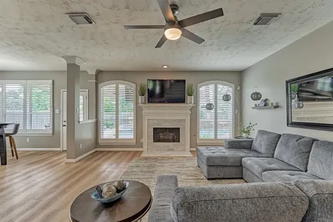 30 Rowan Tree Place The Woodlands TX 77384