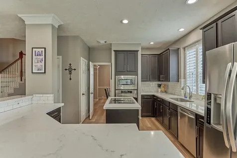 30 Rowan Tree Place The Woodlands TX 77384