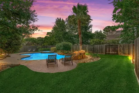30 Rowan Tree Place The Woodlands TX 77384