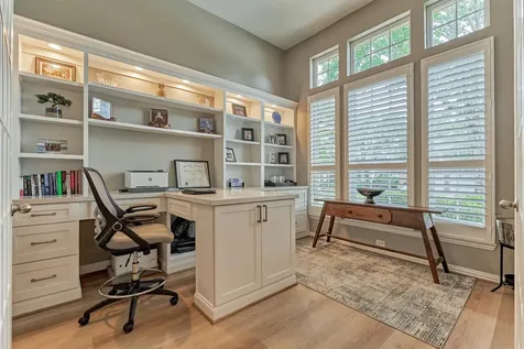 30 Rowan Tree Place The Woodlands TX 77384