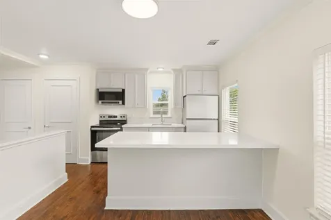 612 1/2 W Alabama Street Houston TX 77006