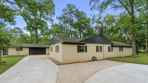 254 Springs Edge Drive Montgomery TX 77356